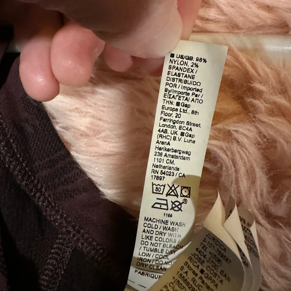 Bundle of 2 Subtle Patterned Large Athleta Momentum Tops in Burgundy & Teal - Picture 5 of 12